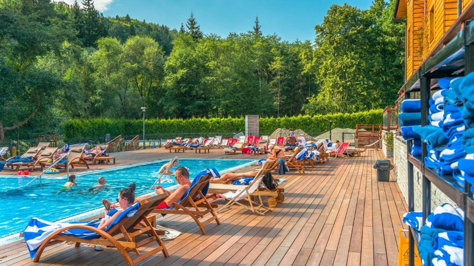 Hotel Czarny Potok Resort Spa & Conference 크리니차 즈드로이 외부 사진