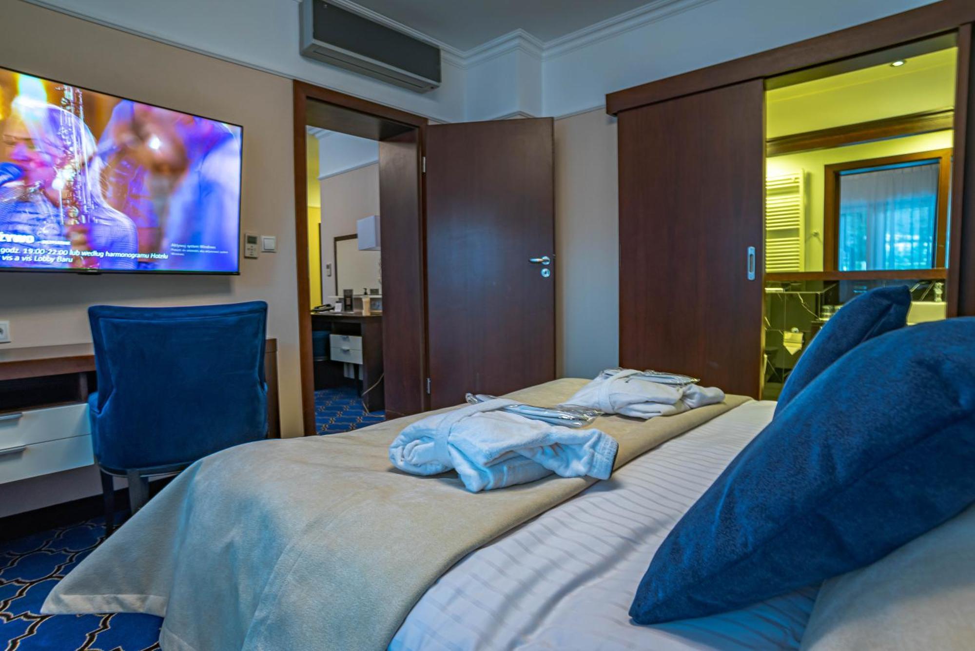 Hotel Czarny Potok Resort Spa & Conference 크리니차 즈드로이 외부 사진